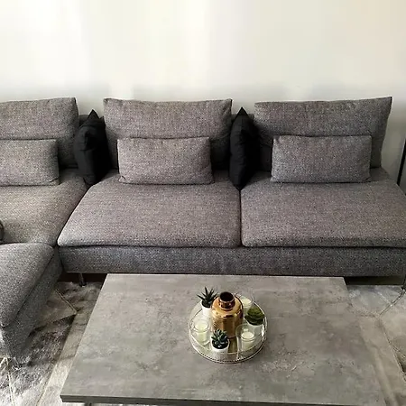 A Cosy 2 Bedroom Flat * Villeneuve-la-Garenne